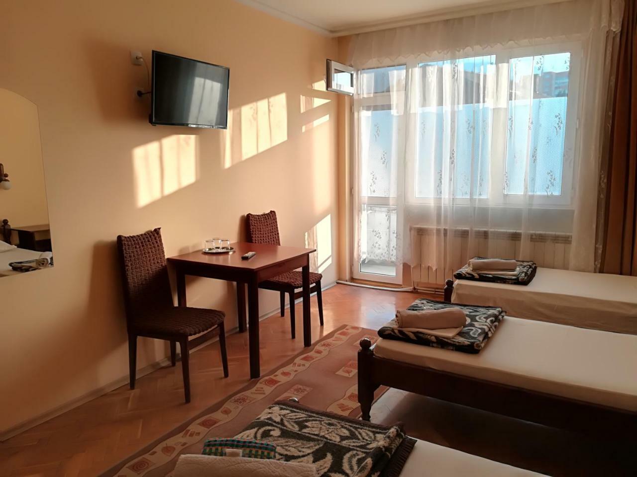 Family Hotel "May" Petrič Esterno foto